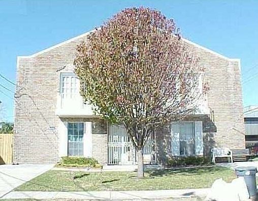 1st image of 3703 Bunkerhill Dr