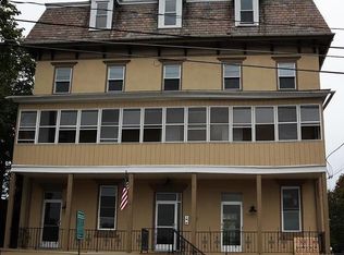 103 Main St #203, Walnutport, PA 18088