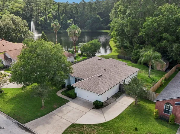 1419 SUMMIT OAKS Drive E, Jacksonville, FL 32221