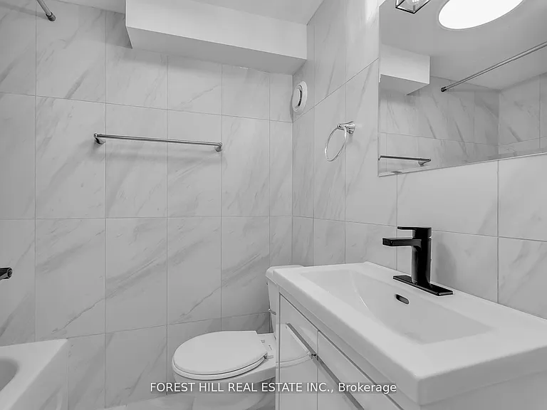 105 Galloway Rd #D — Photo 7