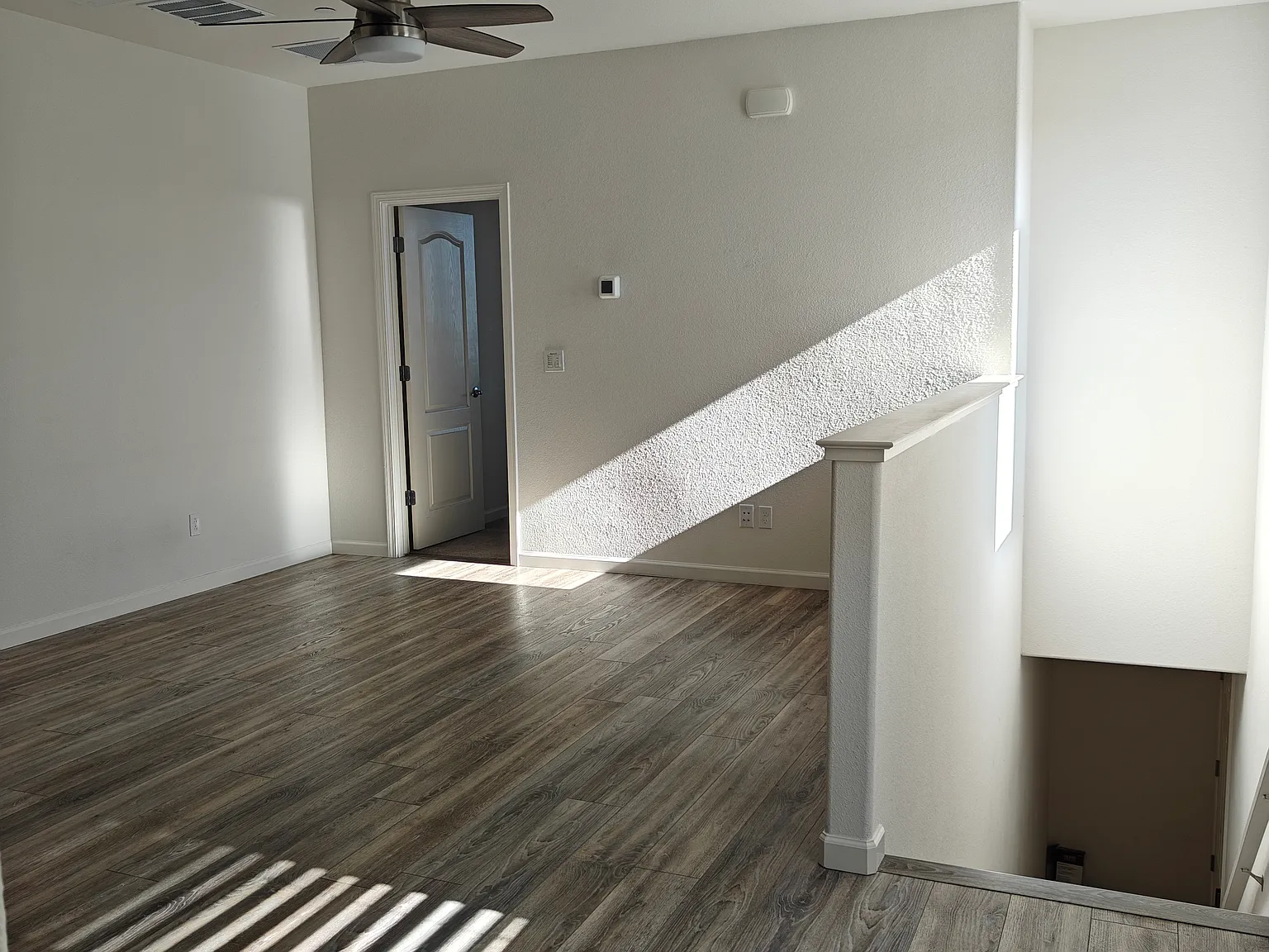 288 E Taube St — Photo 3