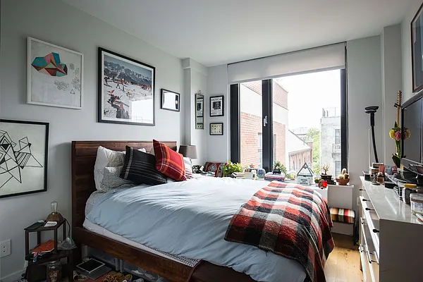 Rented by Nooklyn NYC LLC | media 8