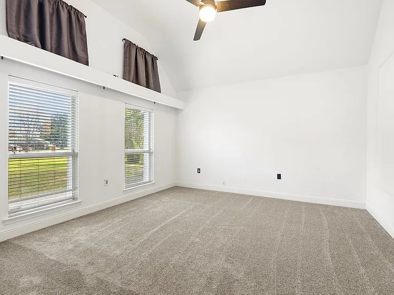 83 Lake Lorraine Cir — Photo 19