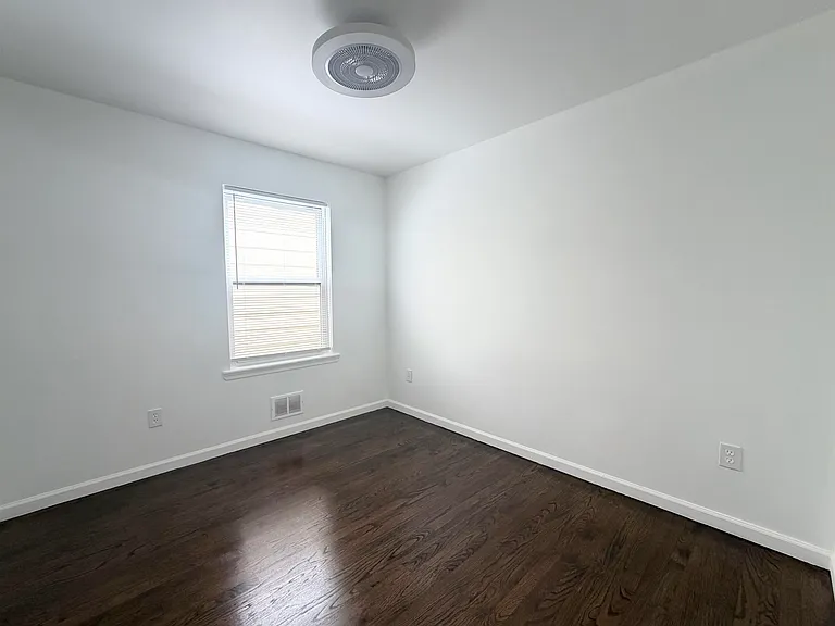 12 Delaware Ave #2 — Photo 5