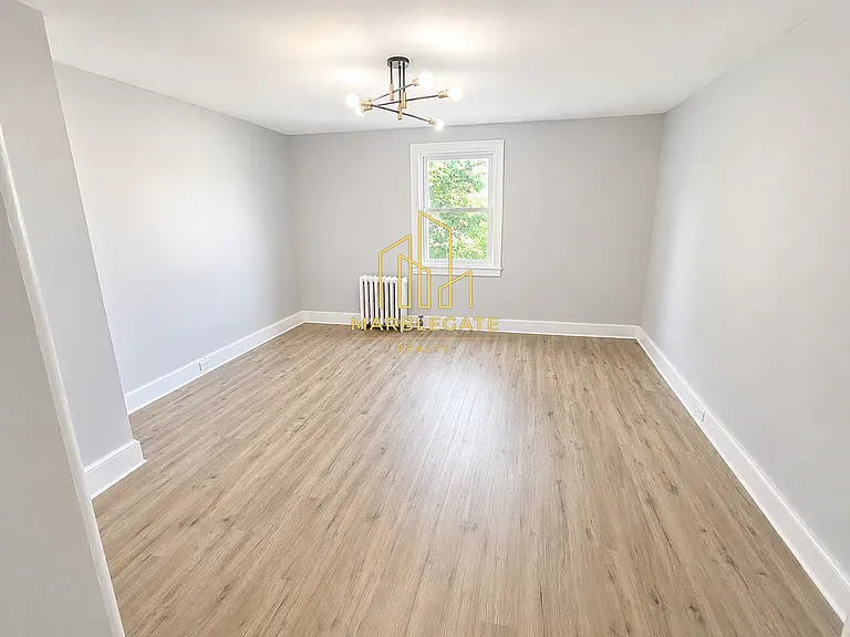 117 4th Ave #33 — Photo 2