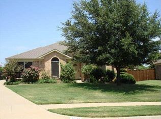 1537 Fairfield Ct, Lewisville, TX 75077