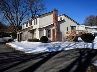 12 Huntington Cir #B, Greenfield, MA 01301