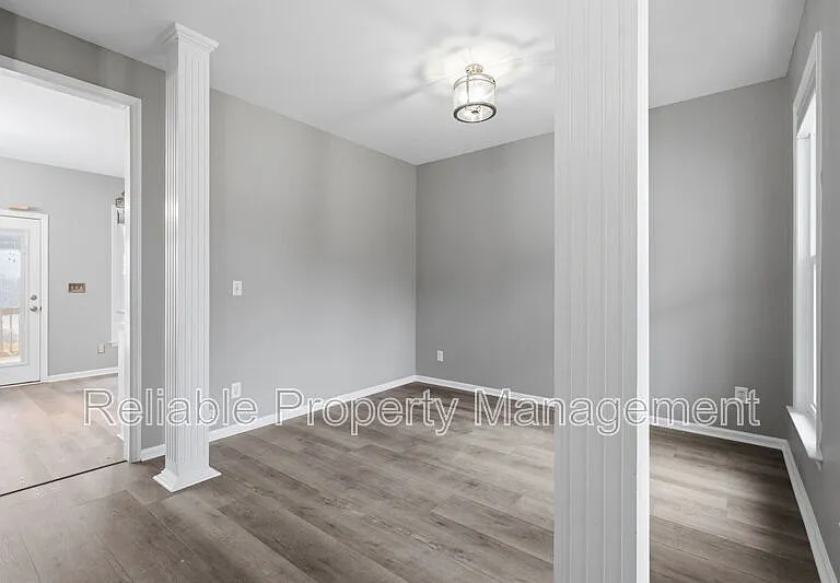 156 Haywood Ln — Photo 30