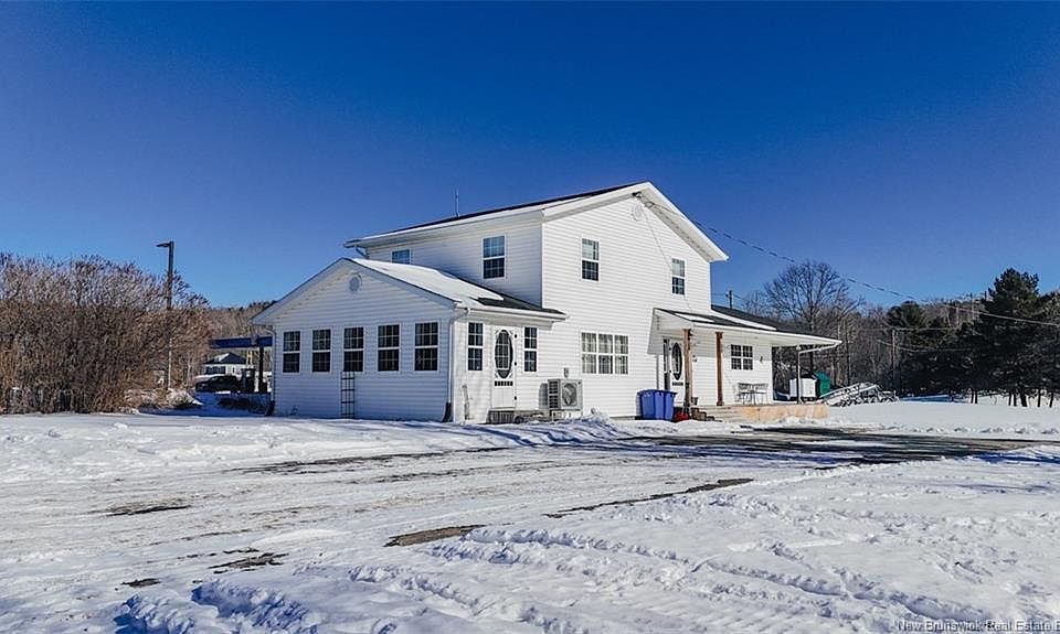 1st image of 7 Grafton Shore Rd