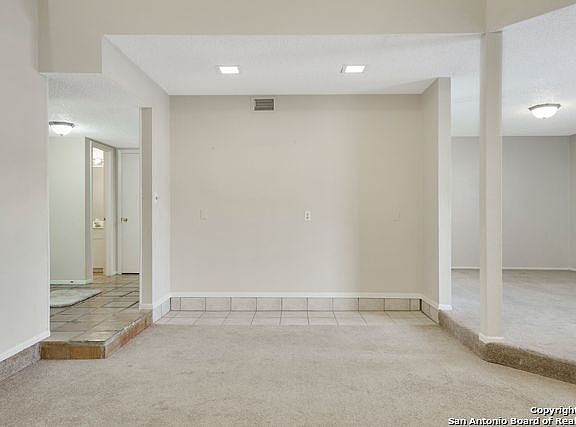 4th image of 8510 Echo Creek Ln #1