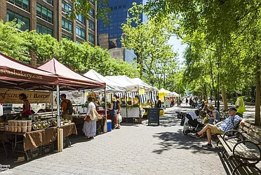 Rented by R New York