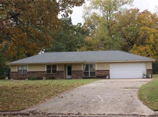 104 Circle C S, Roland, OK 74954