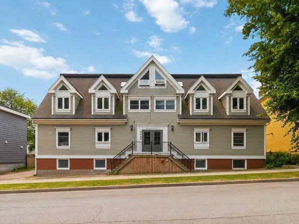 5444 Victoria Rd #12, Halifax, NS B3H 1M5