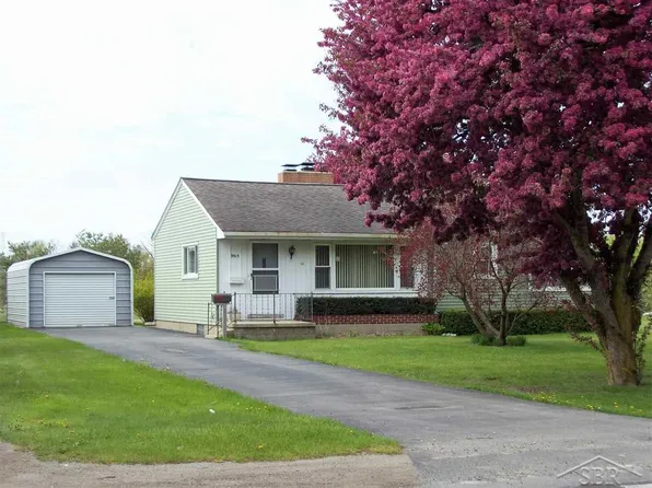 9915 W Freeland Rd, Freeland, MI 48623