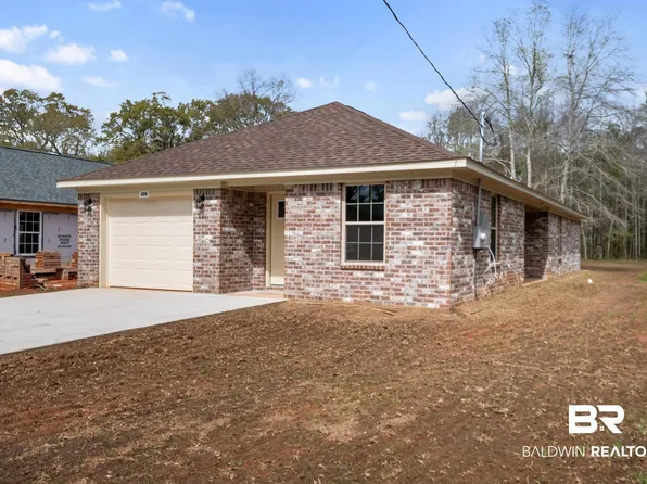 228 W 16th St, Bay Minette, AL 36507