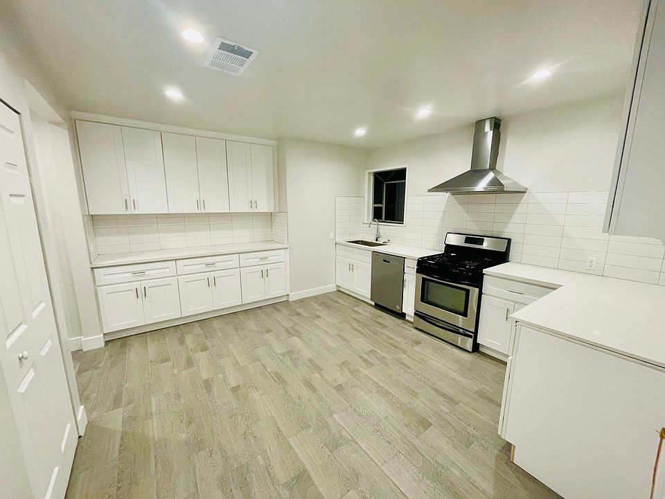 2395 Mayfield Ave, Montrose, CA 91020 Zillow