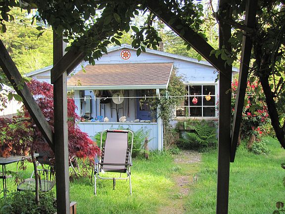 looking thru front rose trellis