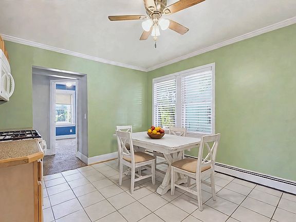 5th image of 73 Turner St