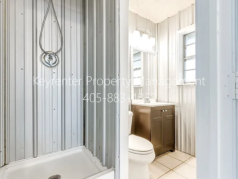 3615 SW 12th St — Photo 29
