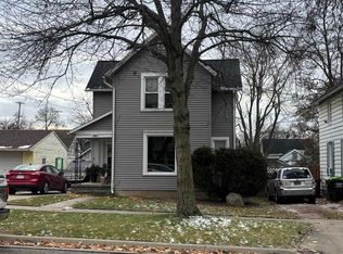 910 Chestnut St, Adrian, MI 49221