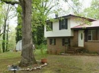 55 Ember Ln, Ohatchee, AL 36271