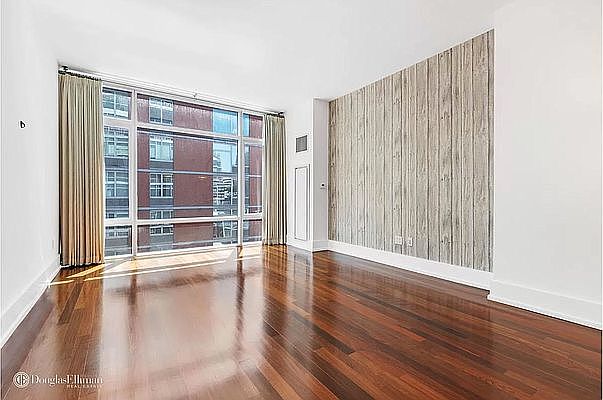 1st image of 165 W 18th St #5B