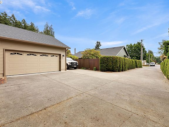 4th image of 2309 G St