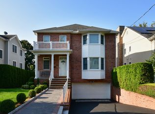 10 Homestead Ave, Scarsdale, NY 10583