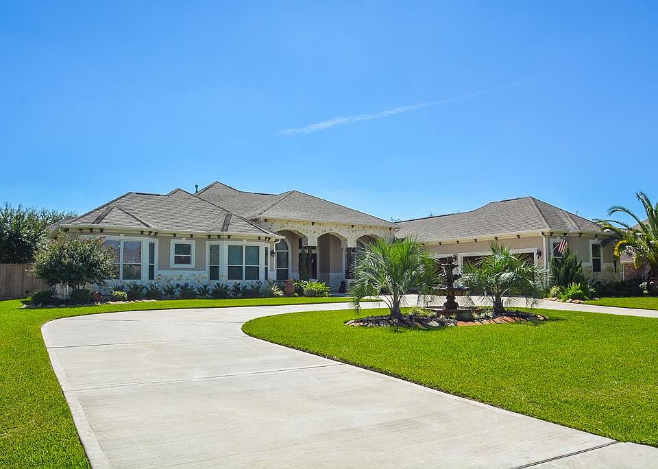 1st image of 32703 Whitehaven Pl