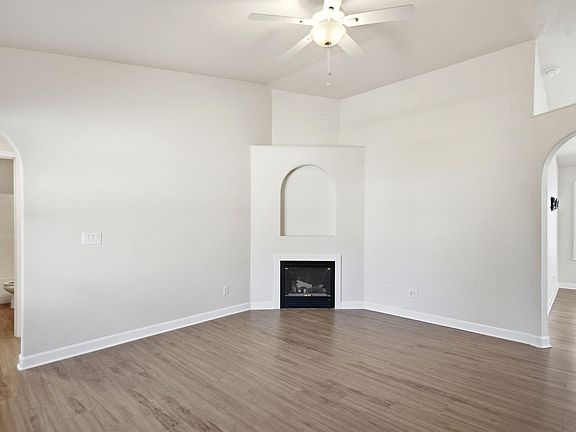 5th image of 2701 Penny Ln