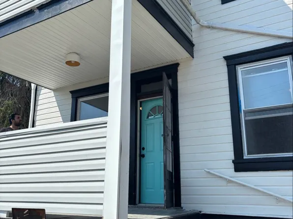 1100 13th St Unit 2, Mc Kees Rocks, PA 15136