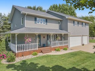 691 Greengate Dr, Saint Johns, MI