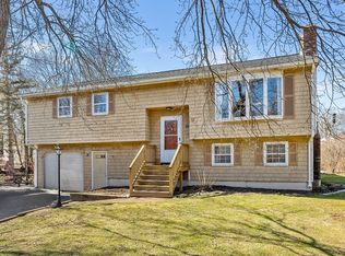 42 Richard Ave, Shrewsbury, MA 01545