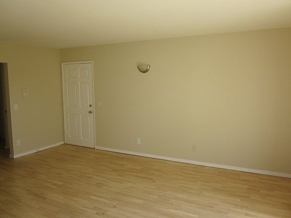 2nd image of 540 N Hayworth Ave APT 3