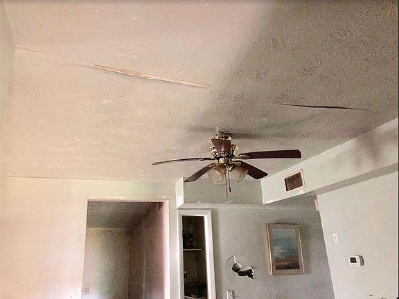 5th image of 719 Ontario St