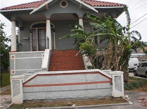 1st image of 446 Elmira Ave