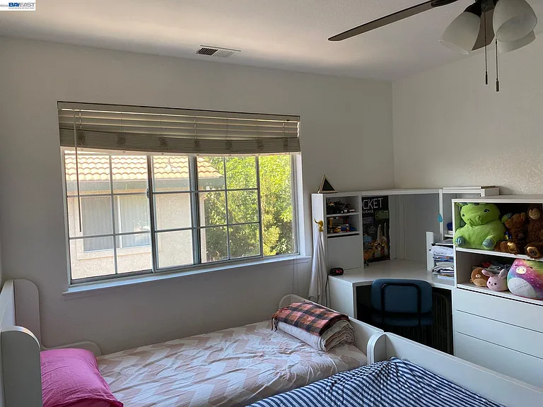 43576 Bryant St — Photo 13