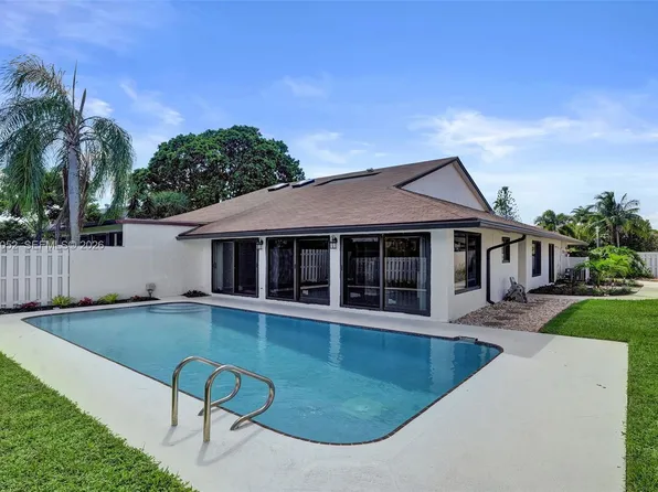 303 SW 28th Ave #303, Delray Beach, FL 33445