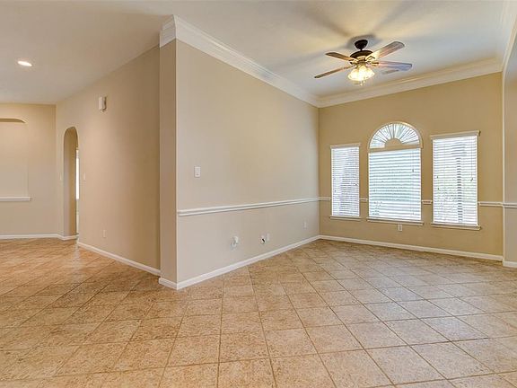 5th image of 2002 Stanford Park Ct