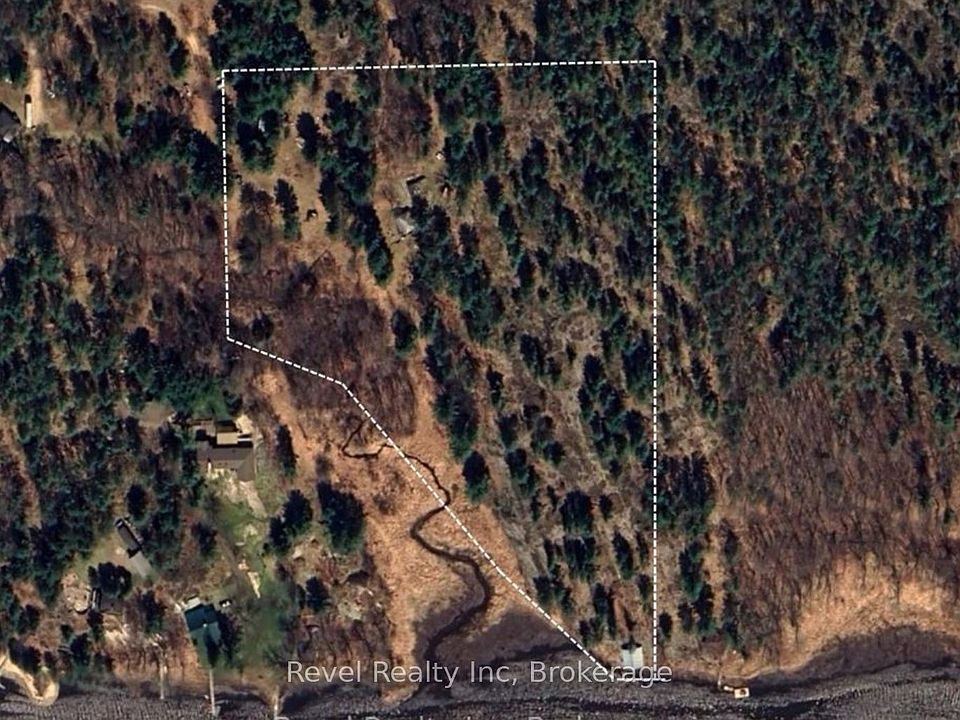 2nd image of 42 Wawanaisa Rd