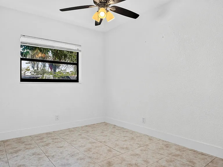 1515 NW 8th Ave #1515 — Photo 16