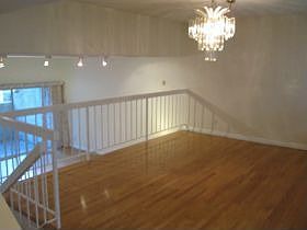4th image of 18360 Collins St Unit D