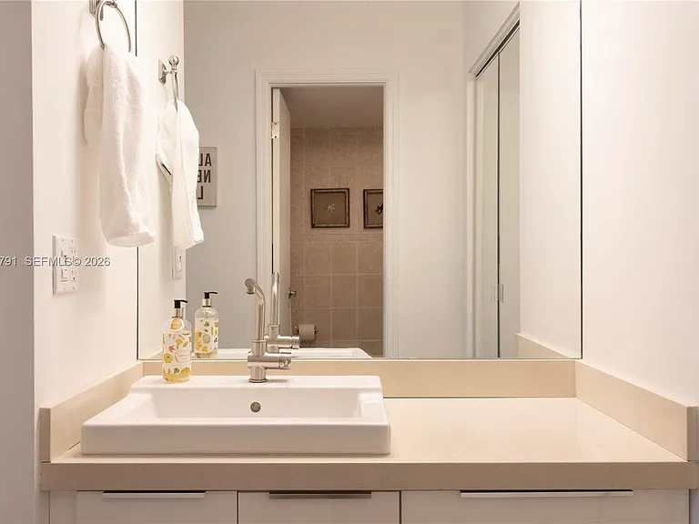 1817 S Ocean Dr #320 — Photo 24