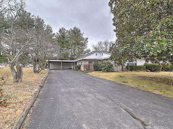 2nd image of 210 Farmstead Ln