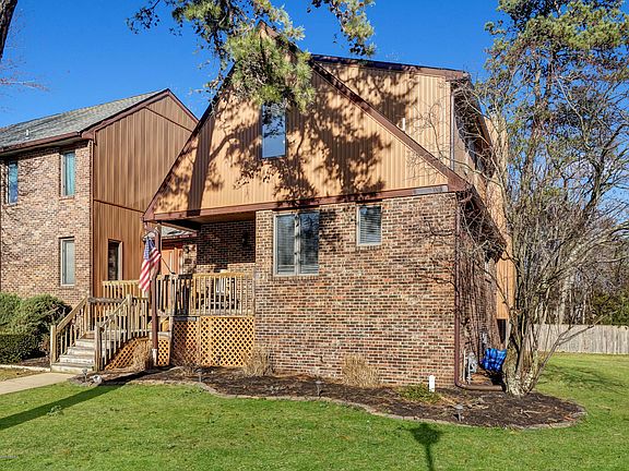 5th image of 1301 Lighthouse Ln #1FM