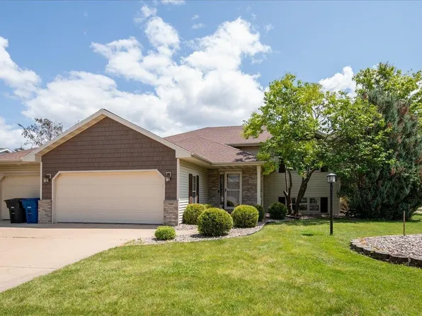 1580 Galway Ct, Oshkosh, WI 54904