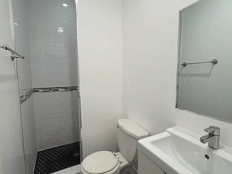 107 S Indiana St #7 — Photo 5