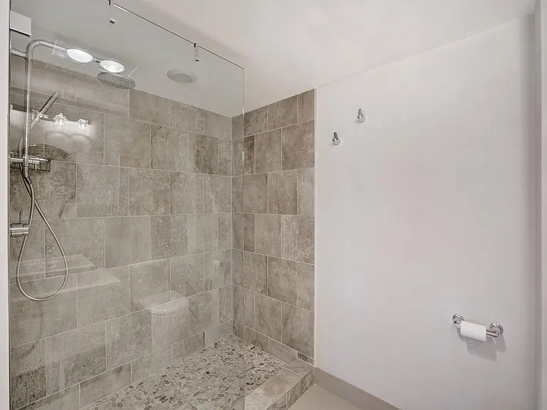 3430 Galt Ocean Dr #202 — Photo 14