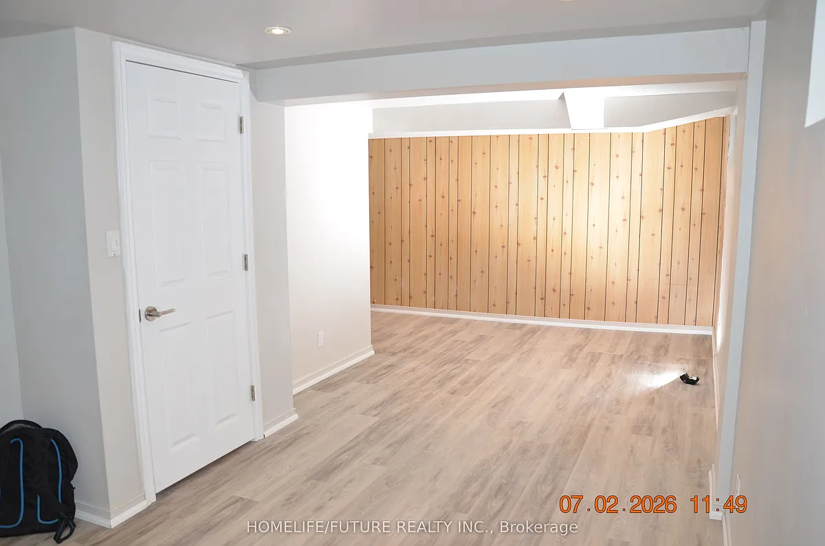 Building Photo - 11 Coppermill Dr