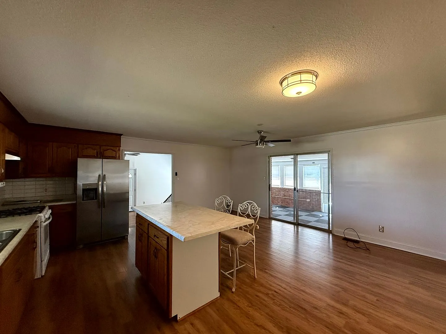 6441 Kincross Ave ~Arran Hills — Photo 3